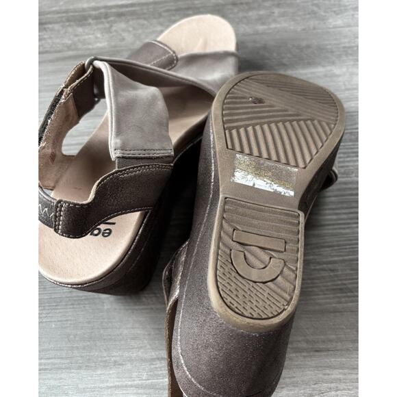 Earth Khaya Kendi Shoes Size 10 Leather Hook & Loop Comfort Wedge Sandal - Picture 7 of 7